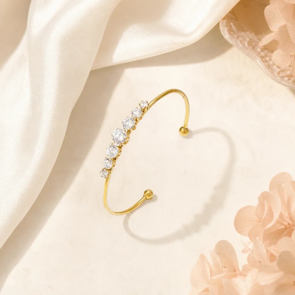 Bangle armband met zirkonia steentjes